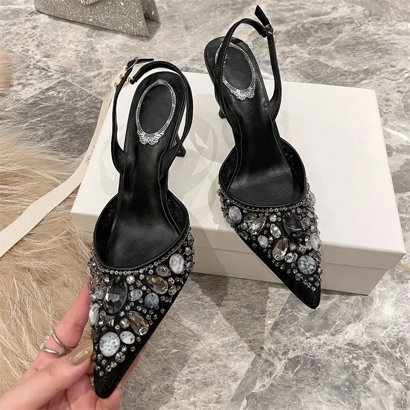 Baotou Water Diamond Lace Crys - đánh giá và giá Water Shoes